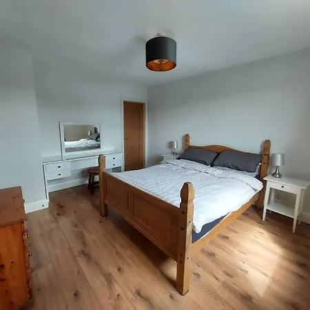 Entire In The Heart Of Ferienhaus Mullingar
